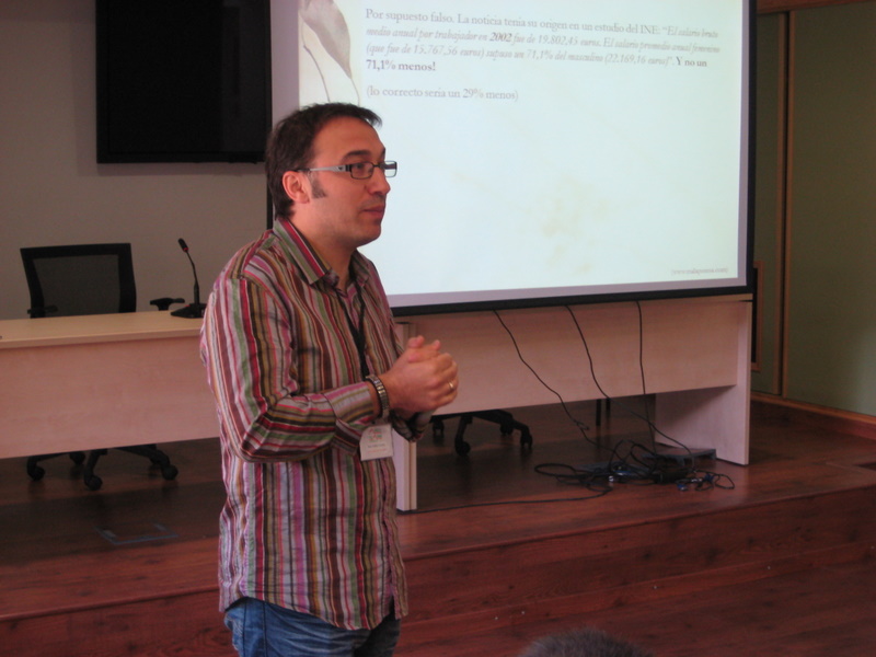 Conferencia: Paseo matemático por los medios de comunicación, por Raúl Ibáñez Torres